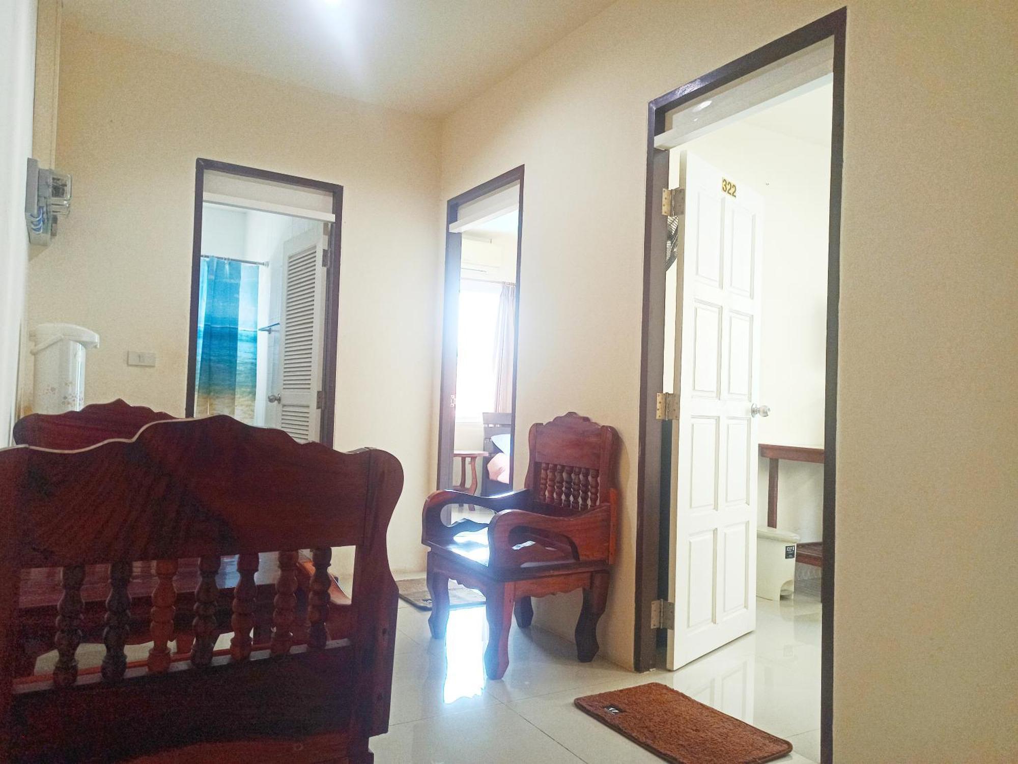 Nai Yang Beach Nu Phuket Airport Resident 1 B&B 외부 사진
