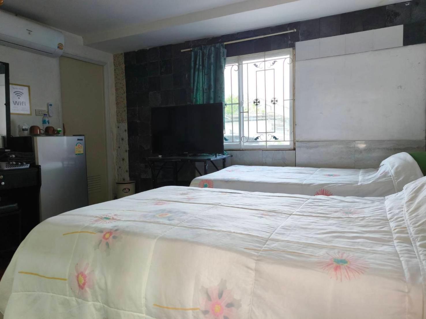 Nai Yang Beach Nu Phuket Airport Resident 1 B&B 외부 사진