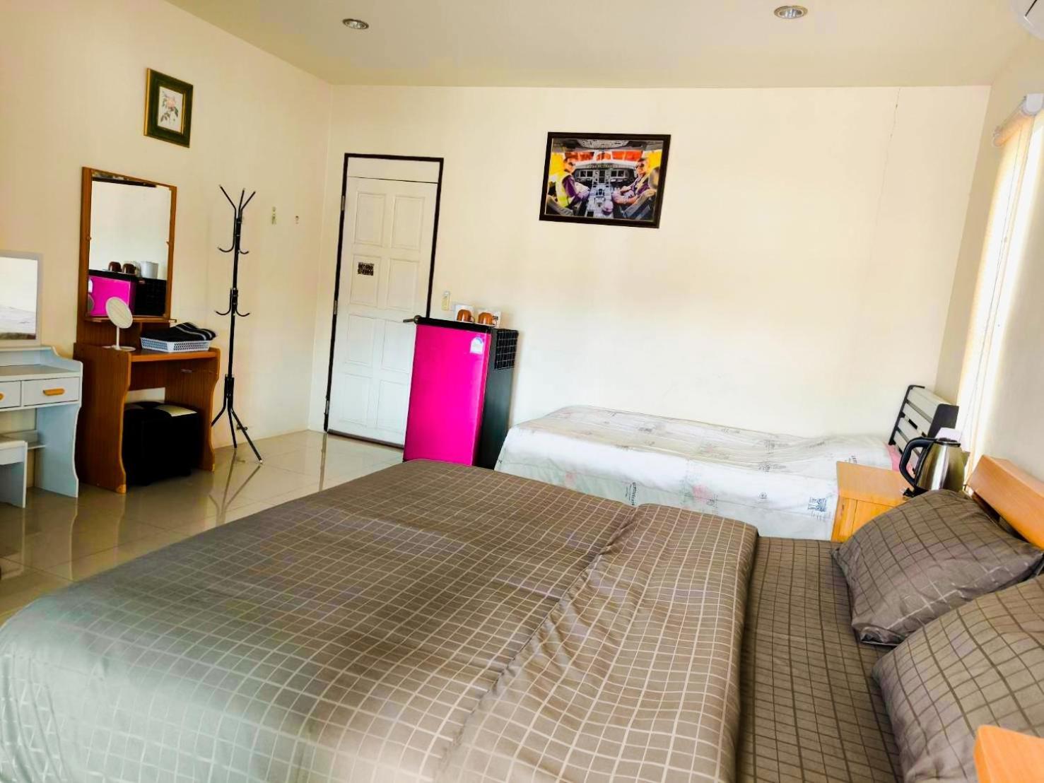 Nai Yang Beach Nu Phuket Airport Resident 1 B&B 외부 사진